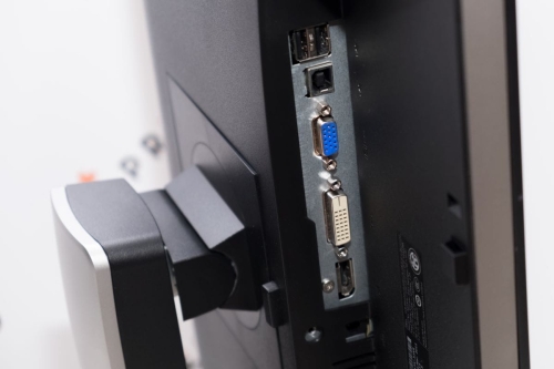 monitor-dell-U2412M-5.jpg